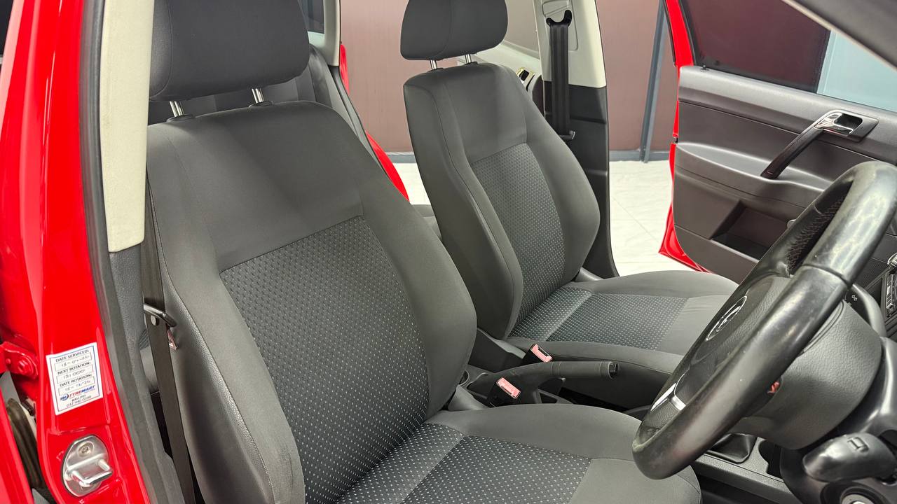 Volkswagen Polo Vivo HATCH 1.4 CONCEPTLINE