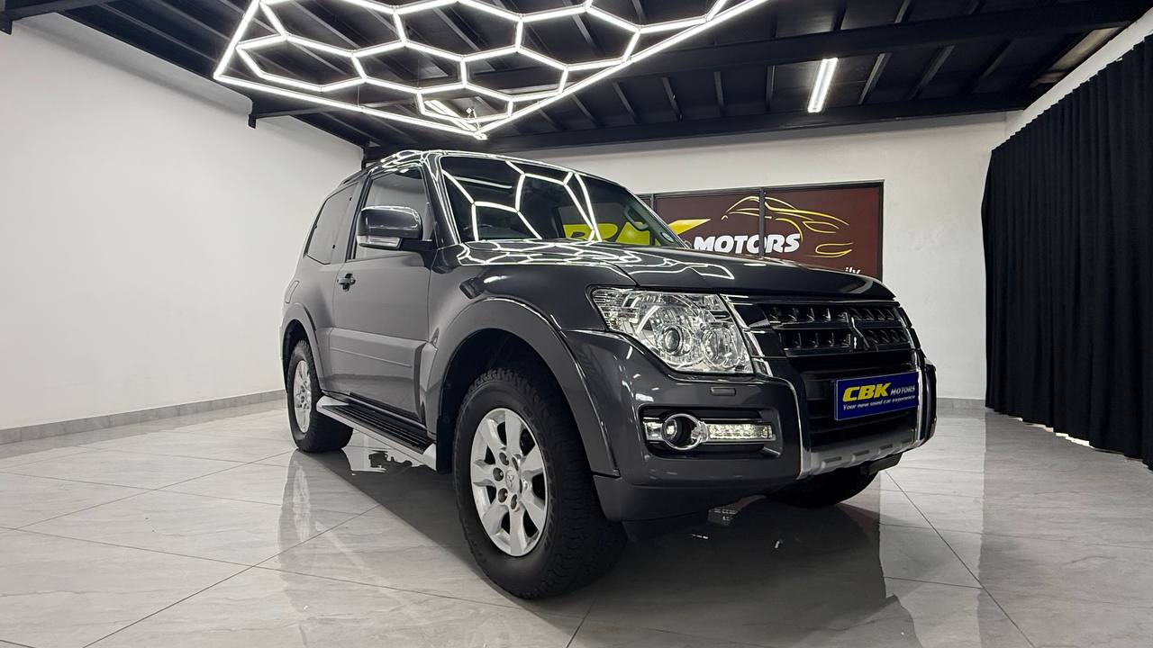 Mitsubishi Pajero 3-Door 3.2DI-D GLS