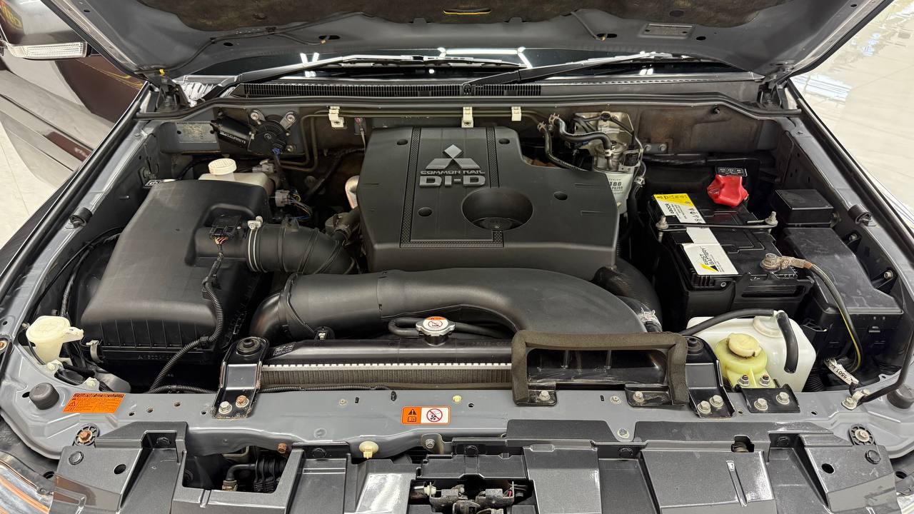 Mitsubishi Pajero 3-Door 3.2DI-D GLS
