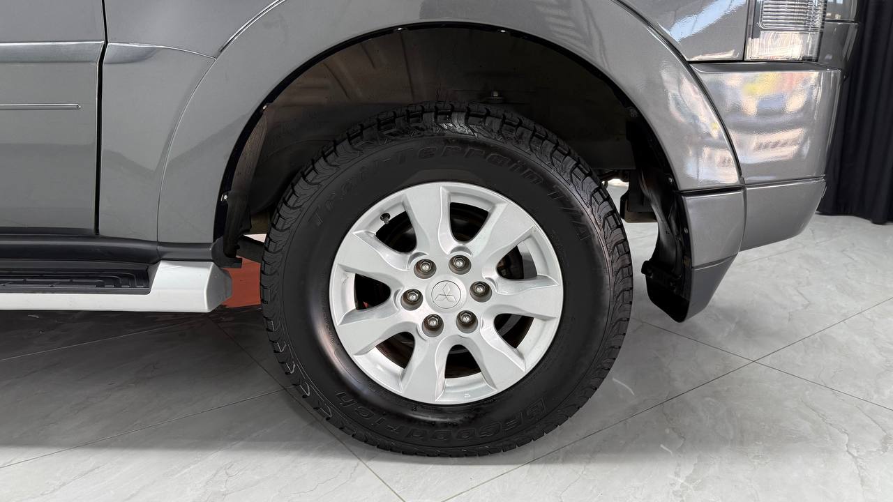 Mitsubishi Pajero 3-Door 3.2DI-D GLS