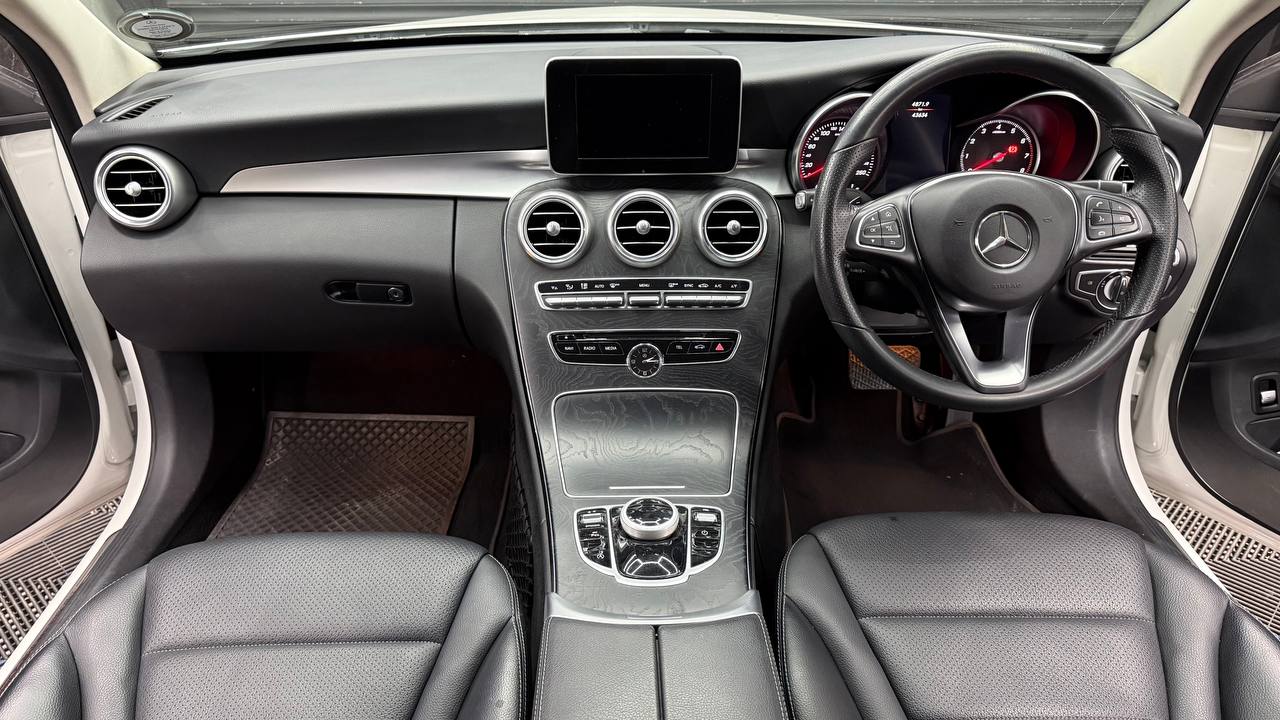 Mercedes-Benz C-Class C200 Avantgarde Auto