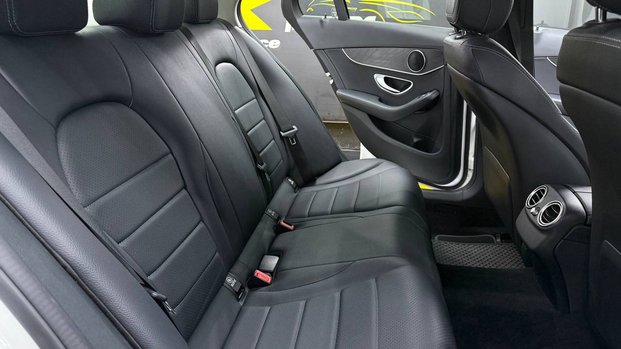 Mercedes-Benz C-Class C200 Avantgarde Auto