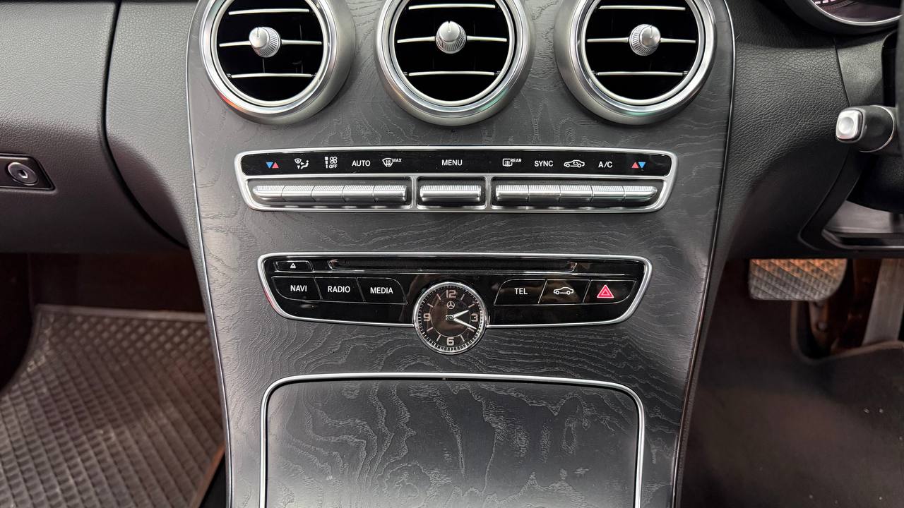 Mercedes-Benz C-Class C200 Avantgarde Auto