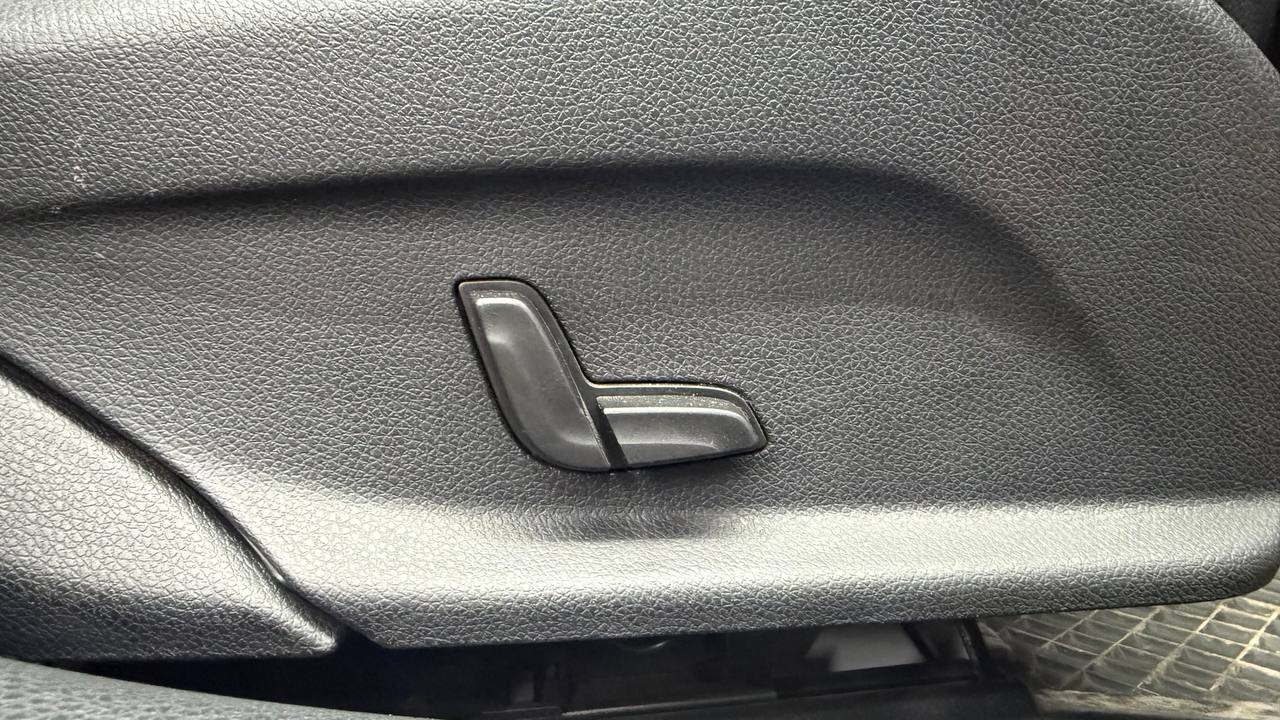 Mercedes-Benz C-Class C200 Avantgarde Auto