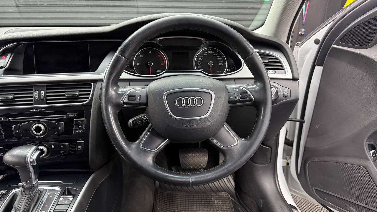 Audi A4 2.0TDI SE Auto