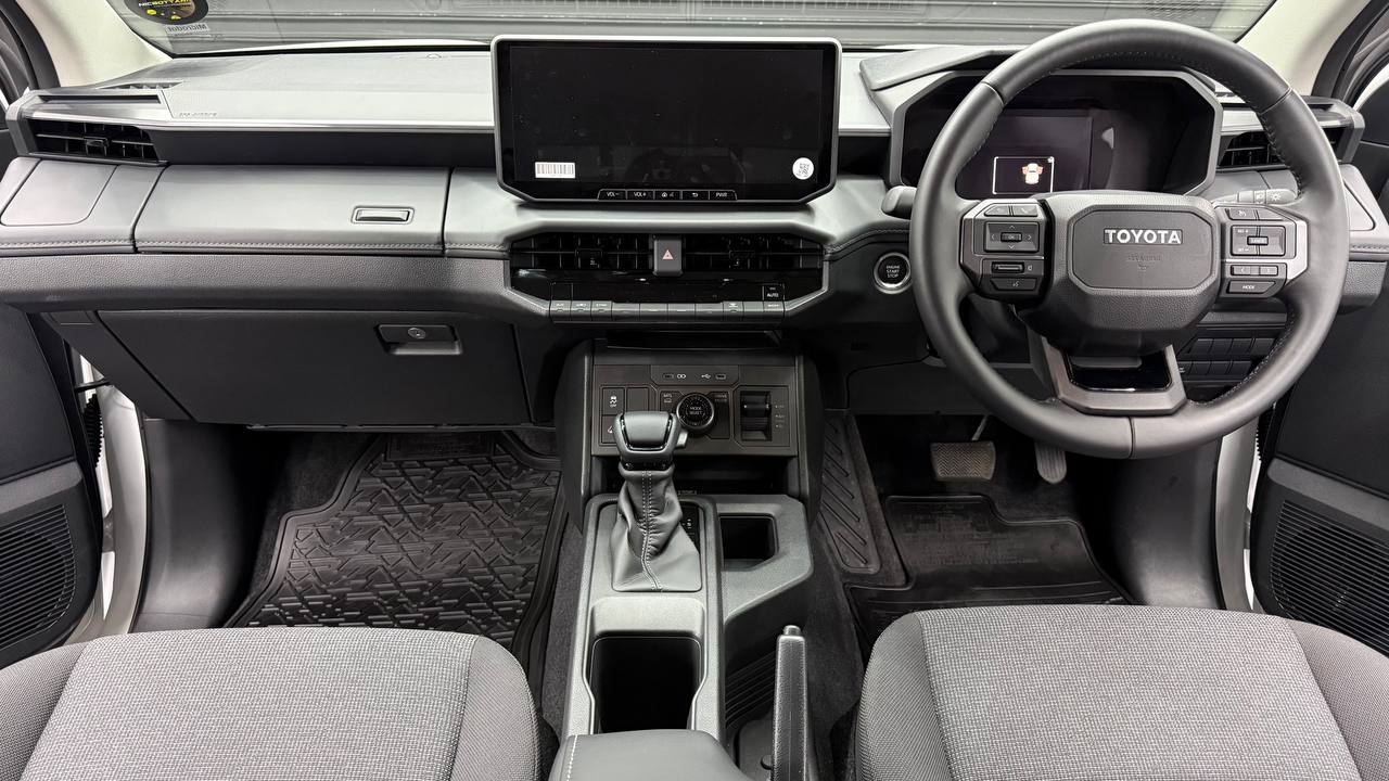 Toyota Hilux 2.8GD-6 Double Cab Raider 4x4