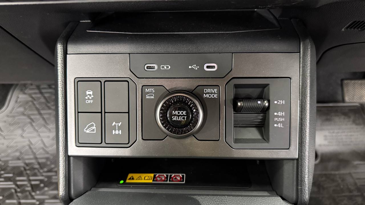 Toyota Hilux 2.8GD-6 Double Cab Raider 4x4
