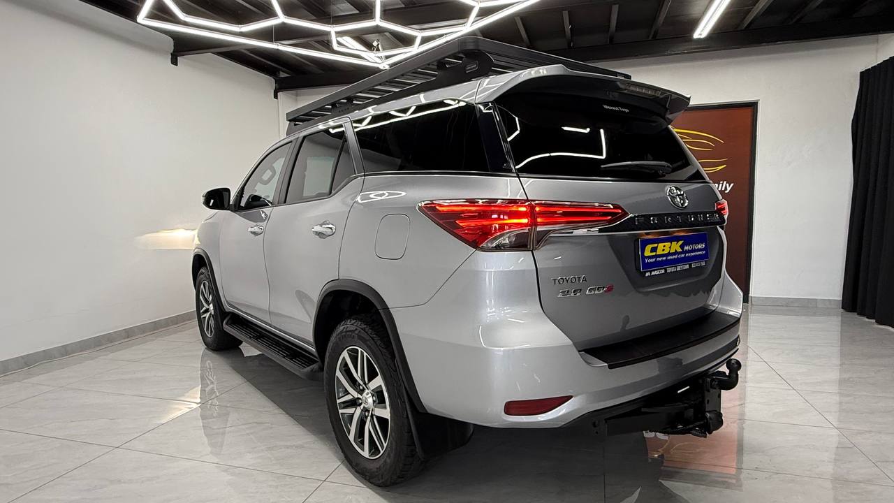 Toyota Fortuner 2.8GD-6 Auto