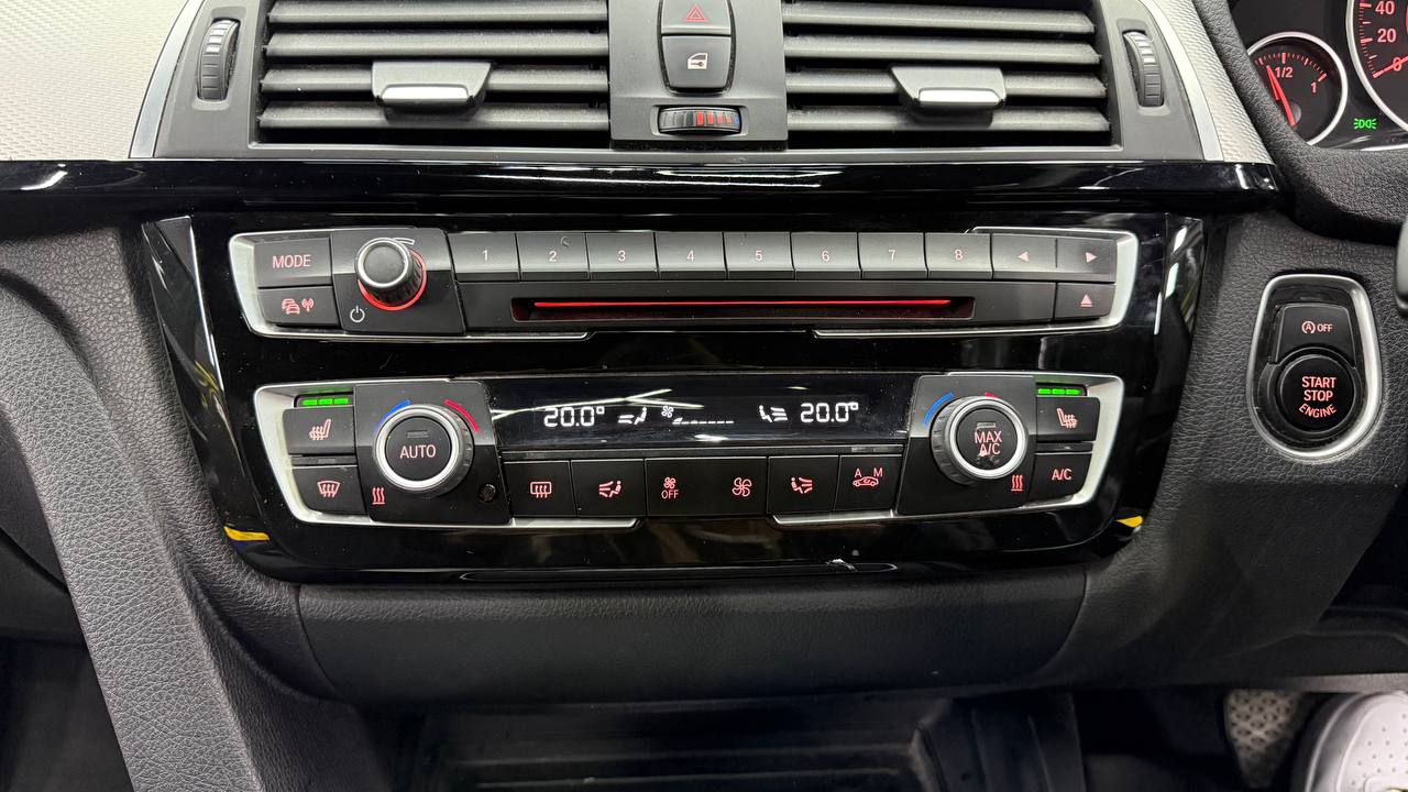 BMW - 3 Series - 320i M Sport Auto