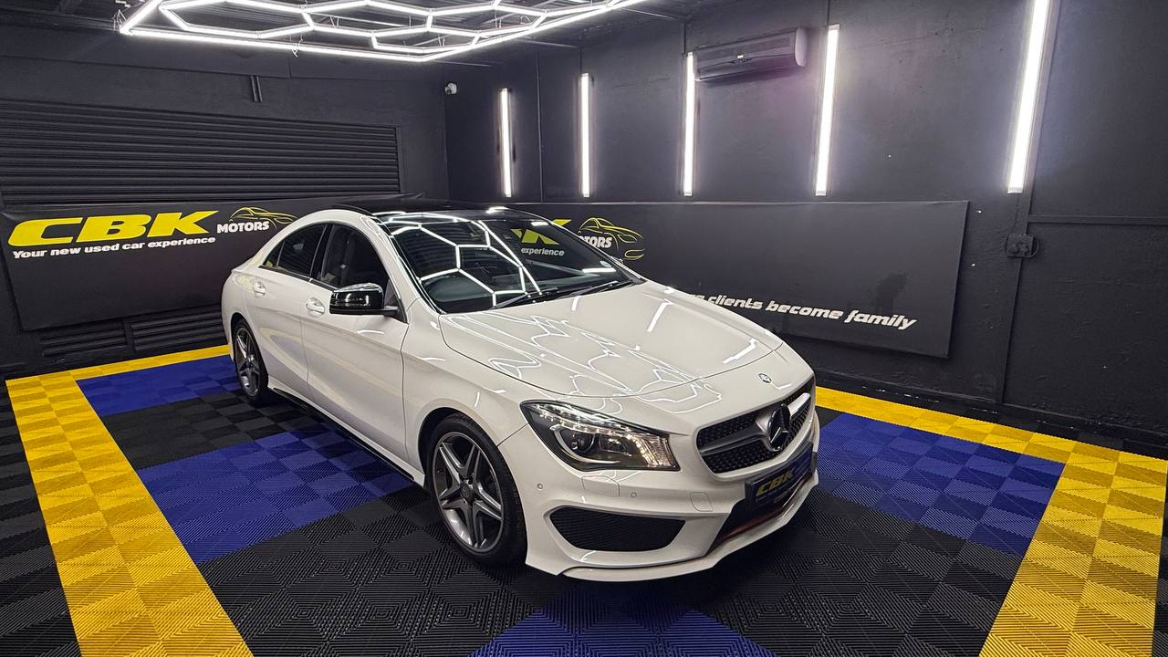 Mercedes-Benz - CLA - 180 AMG A/T