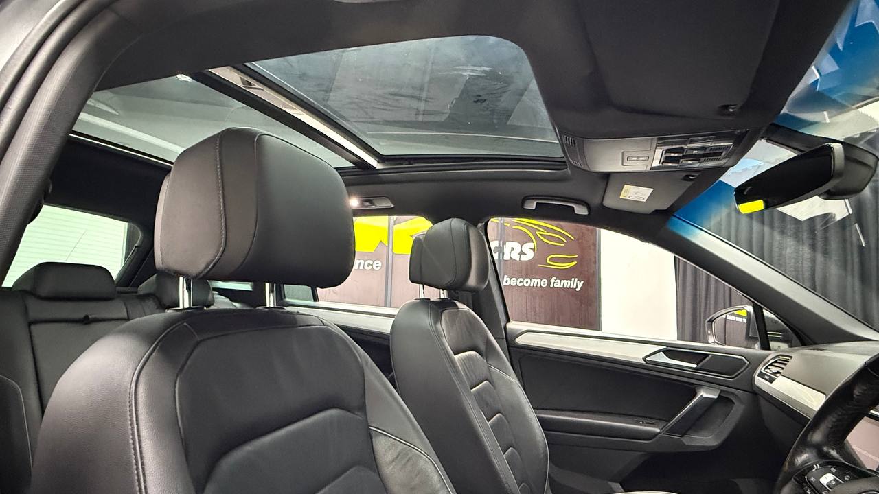 Volkswagen - Tiguan - 2.0TSI 4Motion Highline R-Line