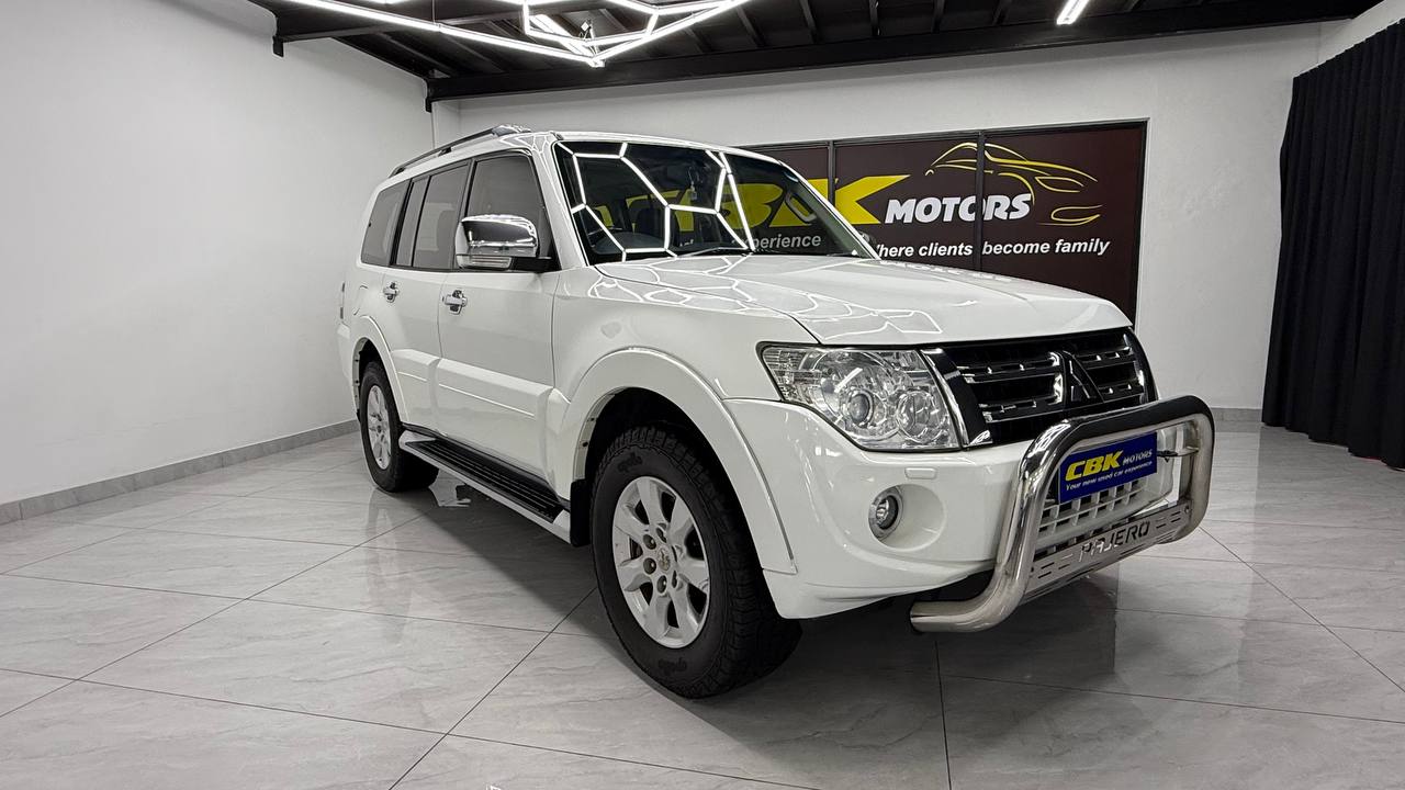 Mitsubishi - Pajero - 5-Door 3.2DI-D GLS
