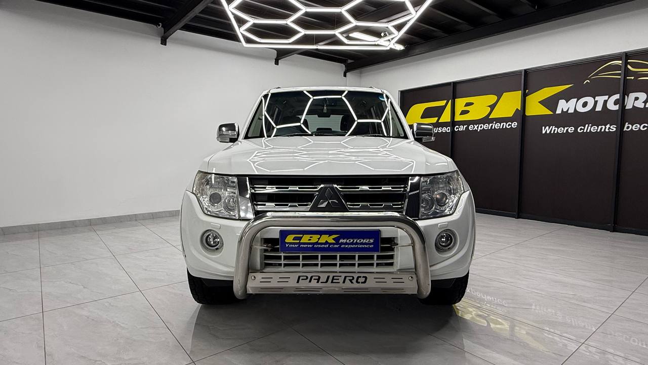 Mitsubishi - Pajero - 5-Door 3.2DI-D GLS