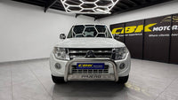 Mitsubishi - Pajero - 5-Door 3.2DI-D GLS