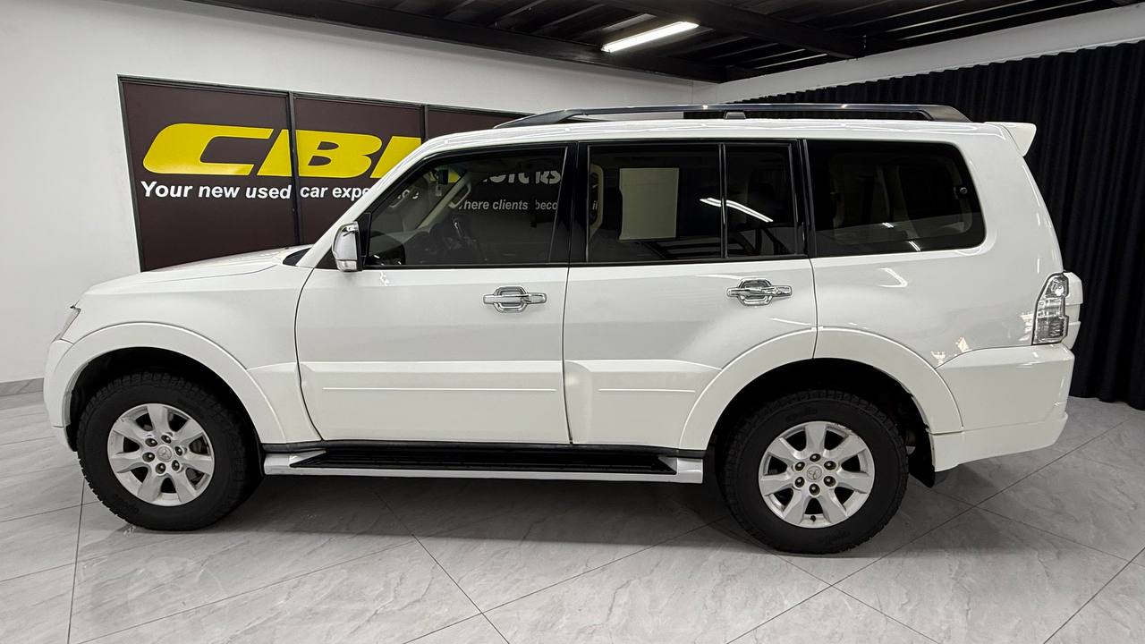 Mitsubishi - Pajero - 5-Door 3.2DI-D GLS