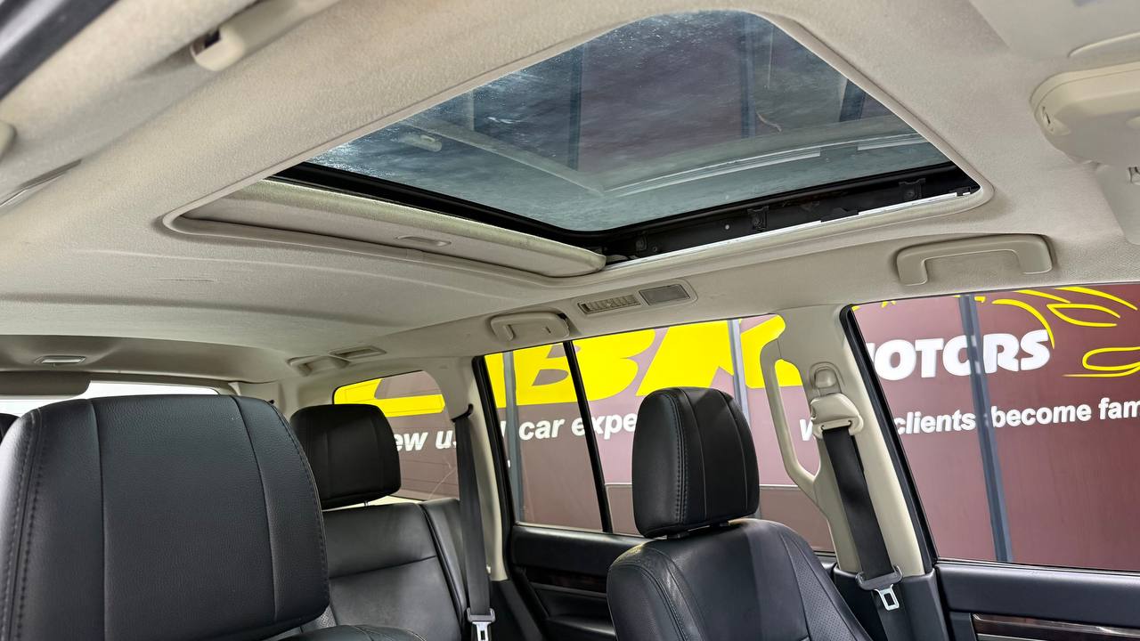 Mitsubishi - Pajero - 5-Door 3.2DI-D GLS