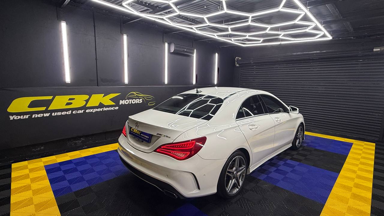Mercedes-Benz - CLA - CLA200 AMG Line Auto