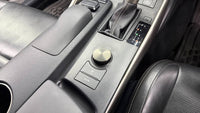 Lexus - IS - 200t EX