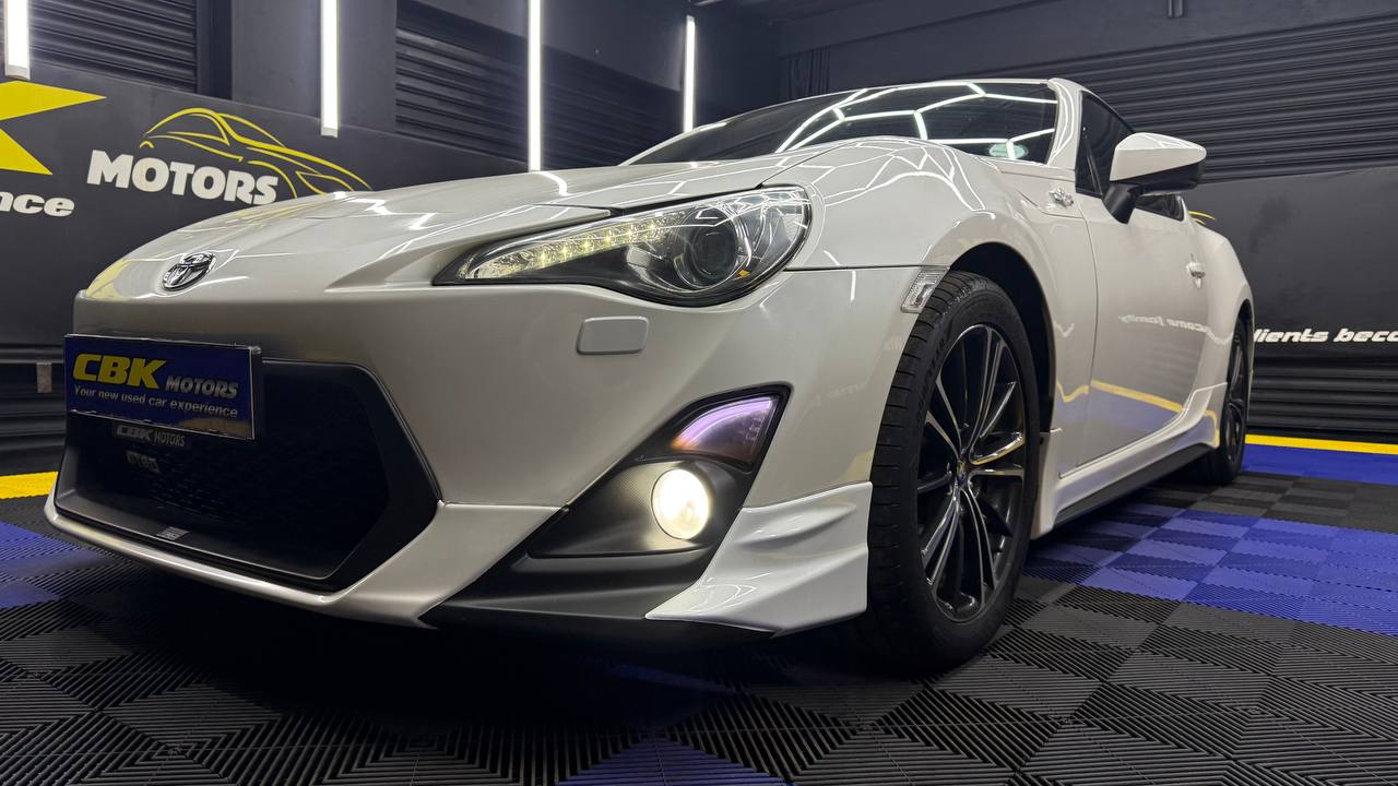 Toyota - 86 - 2.0 High
