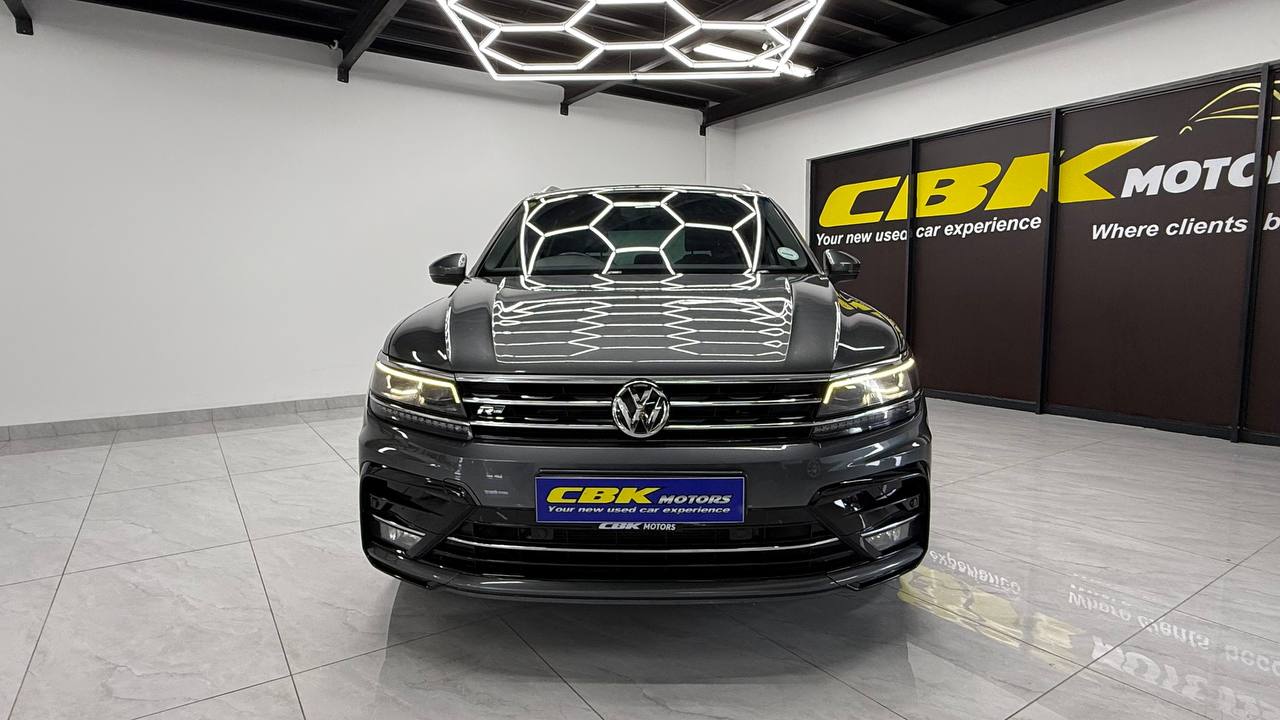 Volkswagen - Tiguan - 2.0TSI 4Motion Highline R-Line