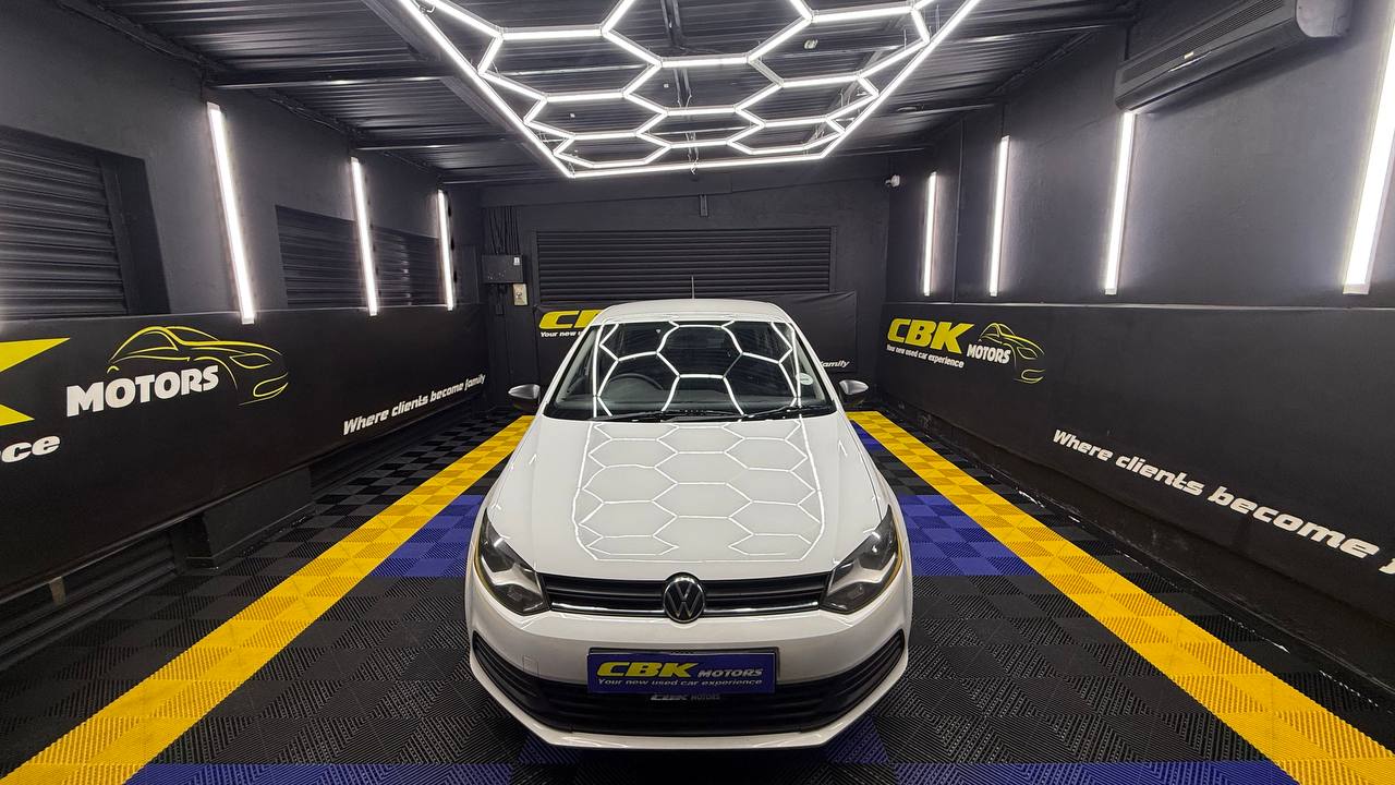 Volkswagen - Polo Vivo - Hatch 1.4 Trendline