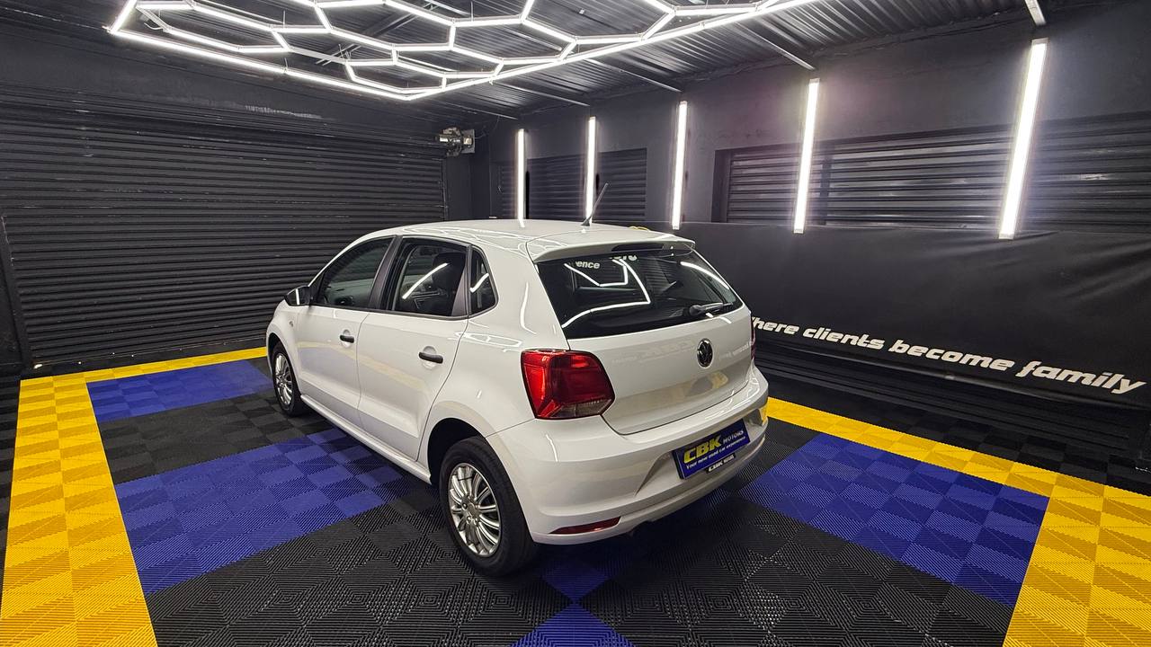 Volkswagen - Polo Vivo - Hatch 1.4 Trendline