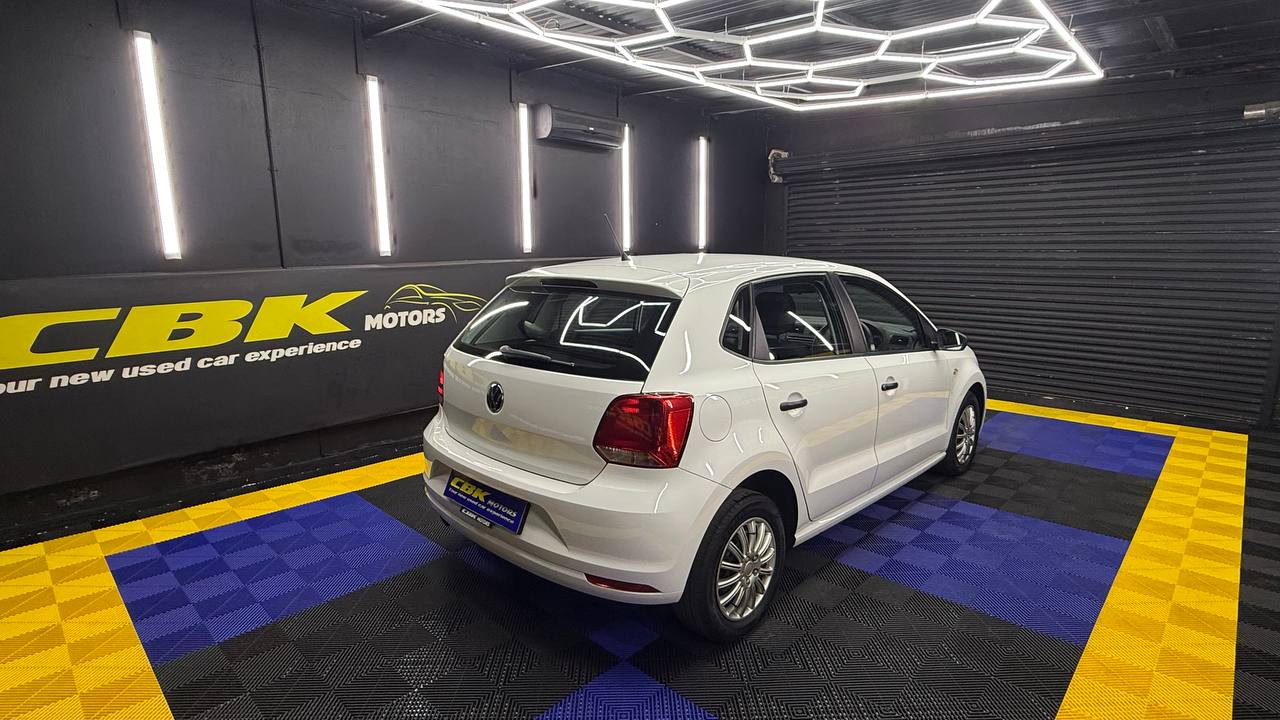 Volkswagen - Polo Vivo - Hatch 1.4 Trendline