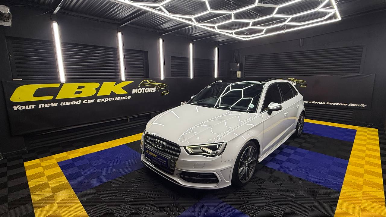 Audi - S3 - Sportback Quattro