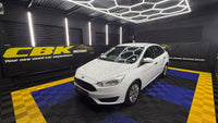 Ford - Focus - Sedan 1.0T Ambiente
