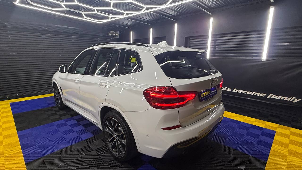 BMW - X3 - sDrive18d M Sport