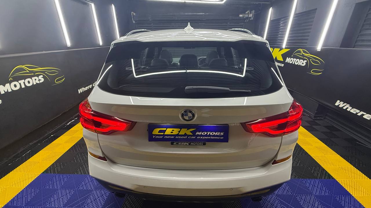 BMW - X3 - sDrive18d M Sport