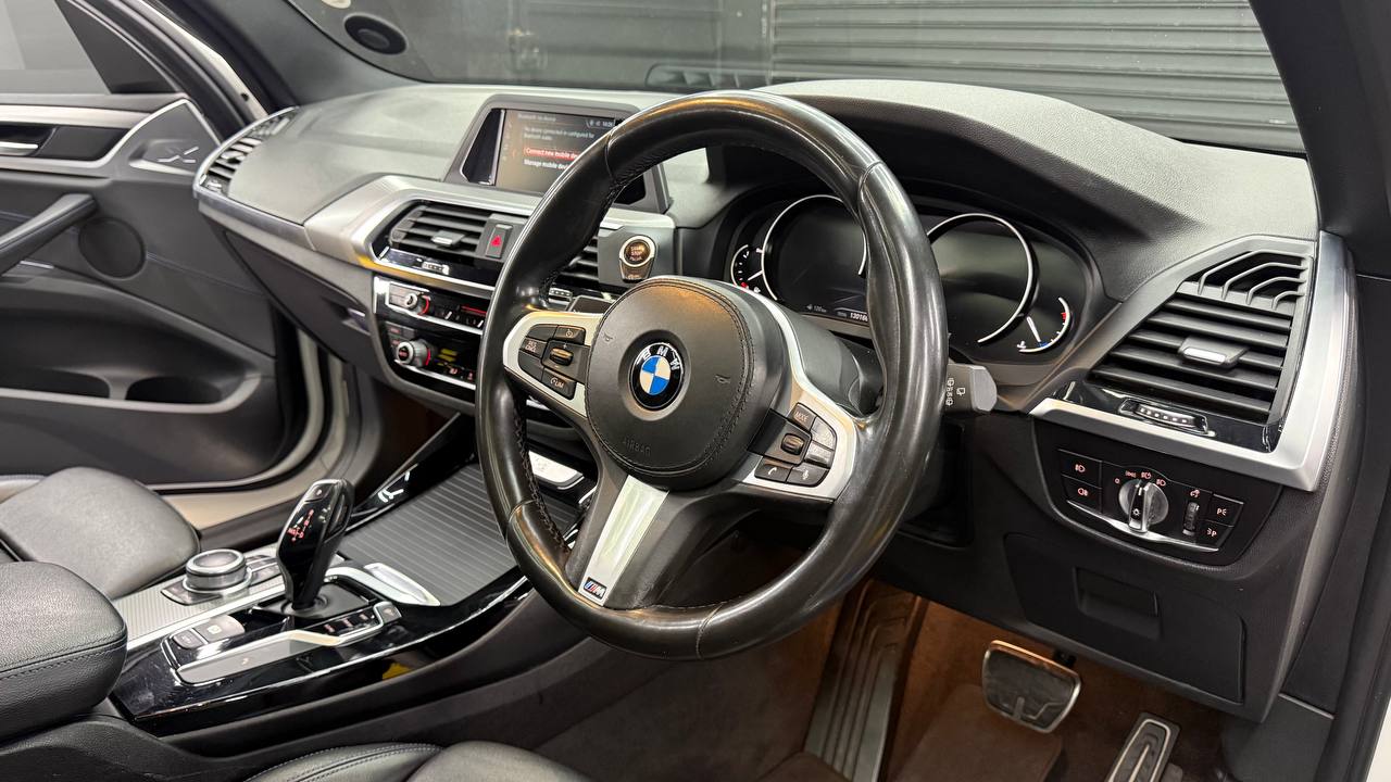 BMW - X3 - sDrive18d M Sport