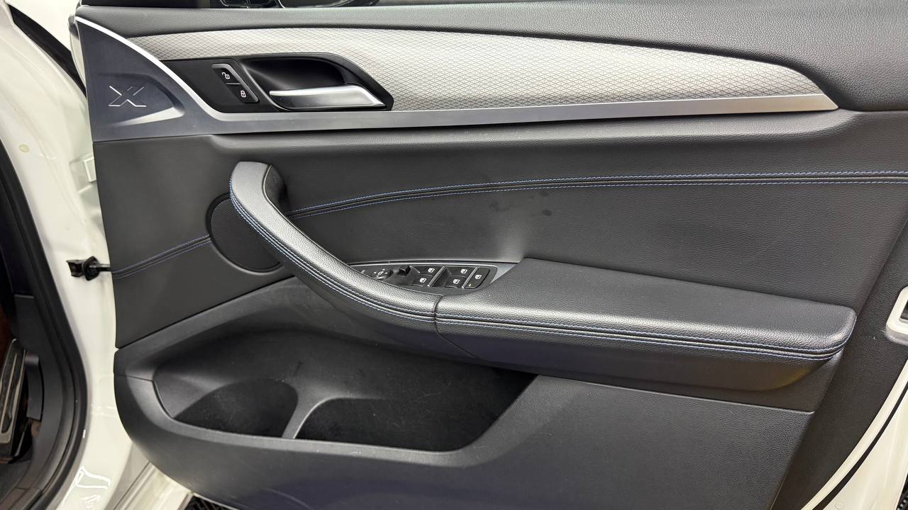 BMW - X3 - sDrive18d M Sport