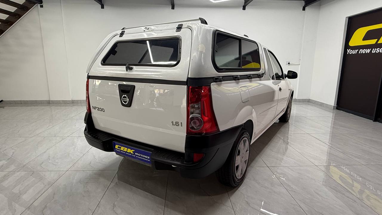 Nissan - NP200 - 1.6i (Aircon) Safety Pack