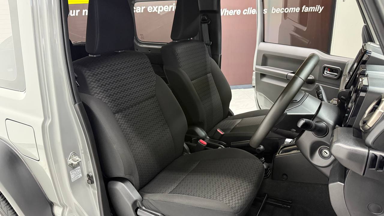 Suzuki - Jimny - 1.5 GLX AllGrip Auto