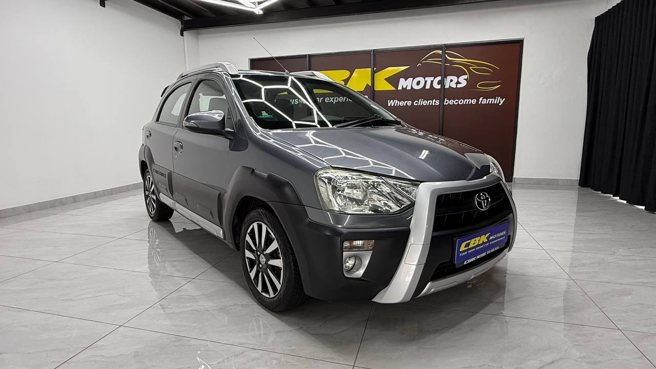 Toyota - Etios - Cross 1.5 Xs