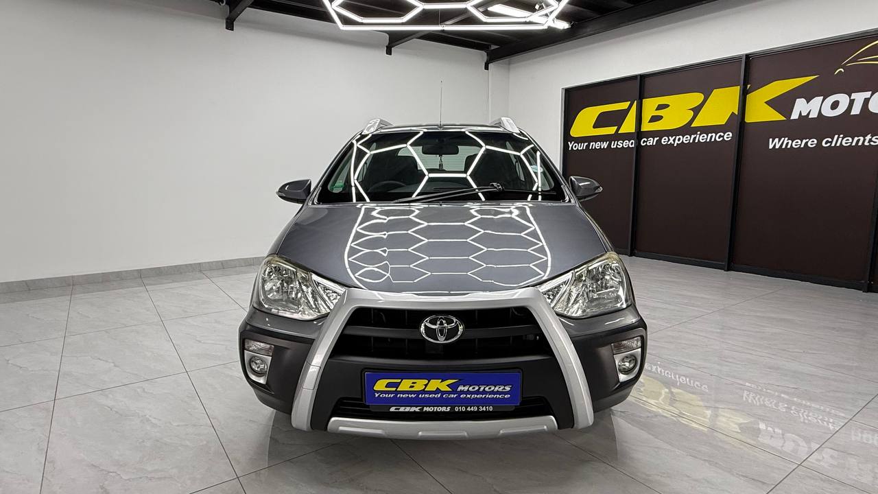 Toyota - Etios - Cross 1.5 Xs