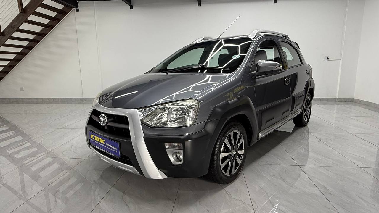 Toyota - Etios - Cross 1.5 Xs
