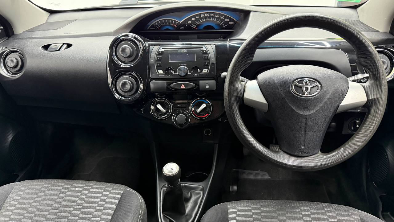 Toyota - Etios - Cross 1.5 Xs