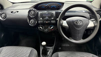 Toyota - Etios - Cross 1.5 Xs