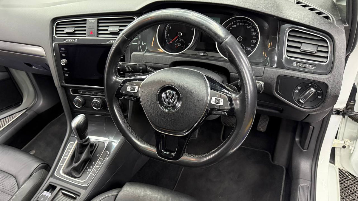 Volkswagen - Golf - 1.4TSI Comfortline