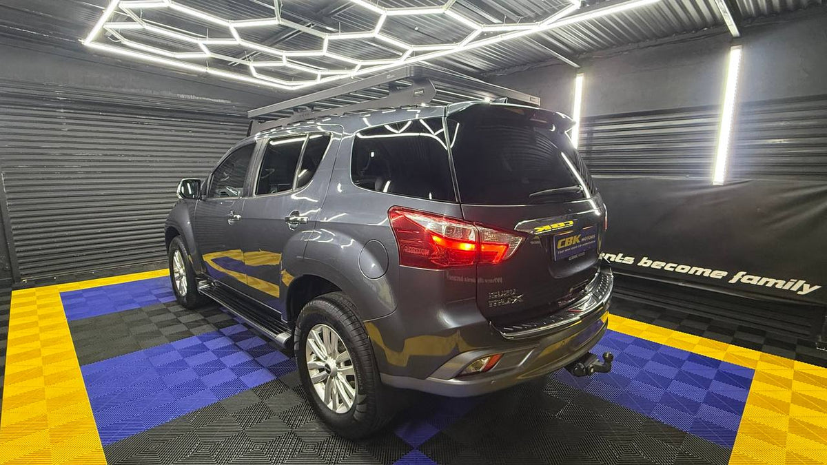 Isuzu - mu-X - 3.0 4WD