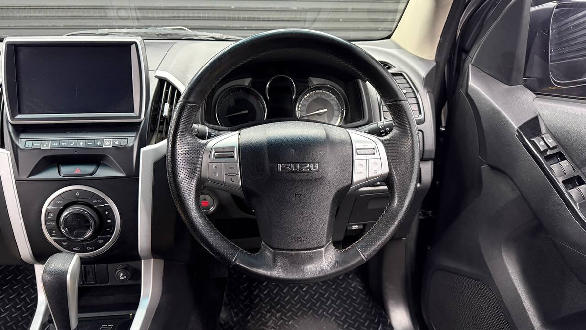 Isuzu - mu-X - 3.0 4WD