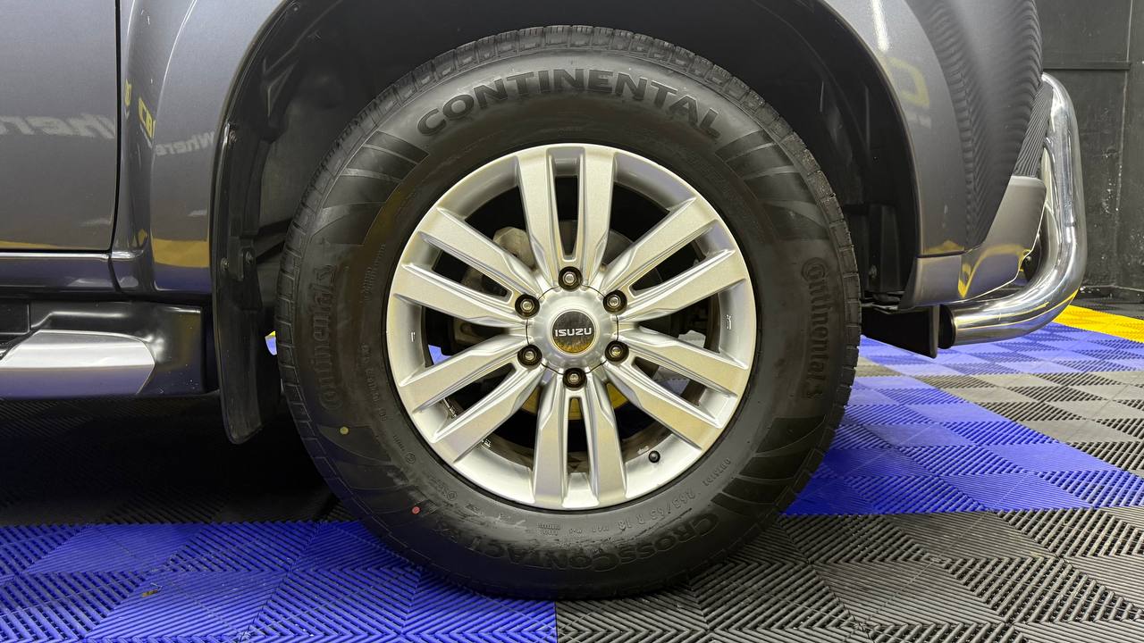 Isuzu - mu-X - 3.0 4WD