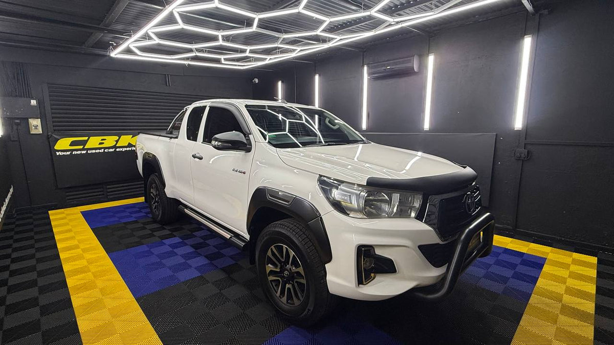 Toyota - Hilux - 2.4GD-6 Xtra Cab SRX Auto