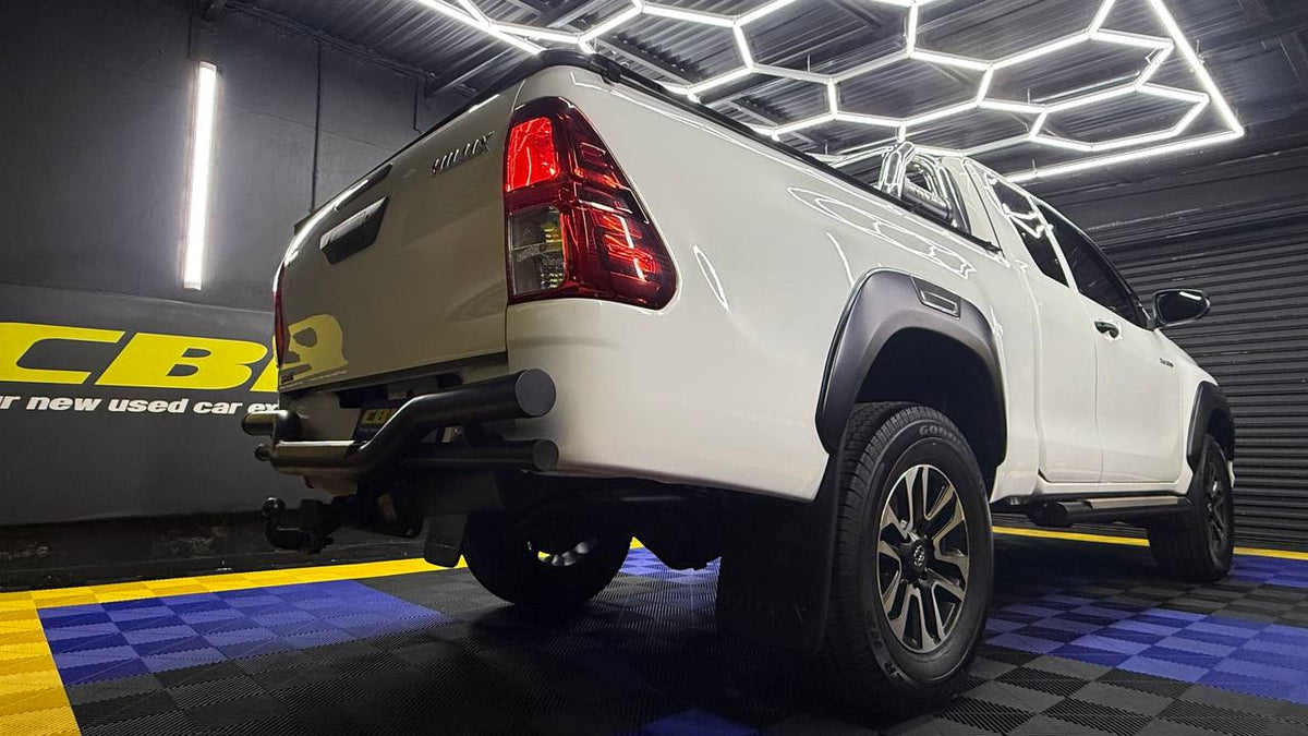 Toyota - Hilux - 2.4GD-6 Xtra Cab SRX Auto
