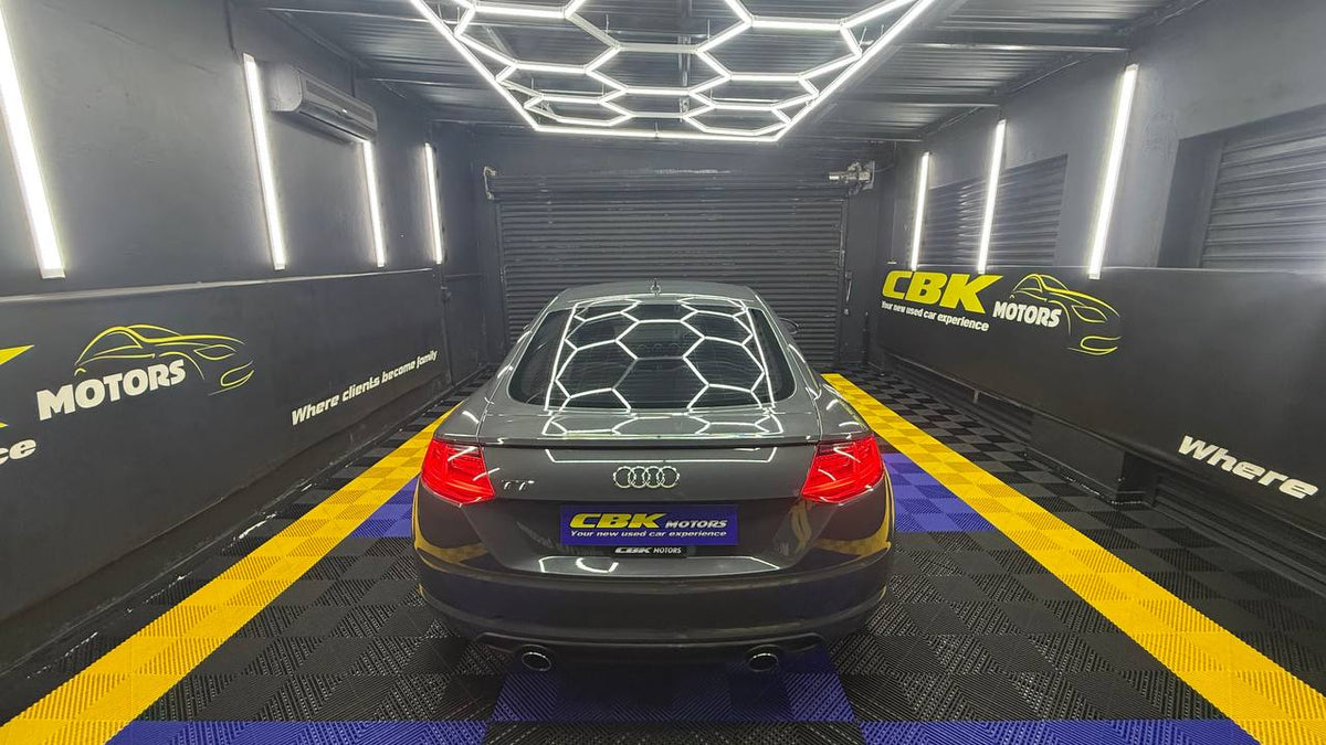 Audi - TT - Coupe 2.0TFSI Quattro