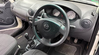 Nissan - NP200 - 1.6i (Aircon) Safety Pack