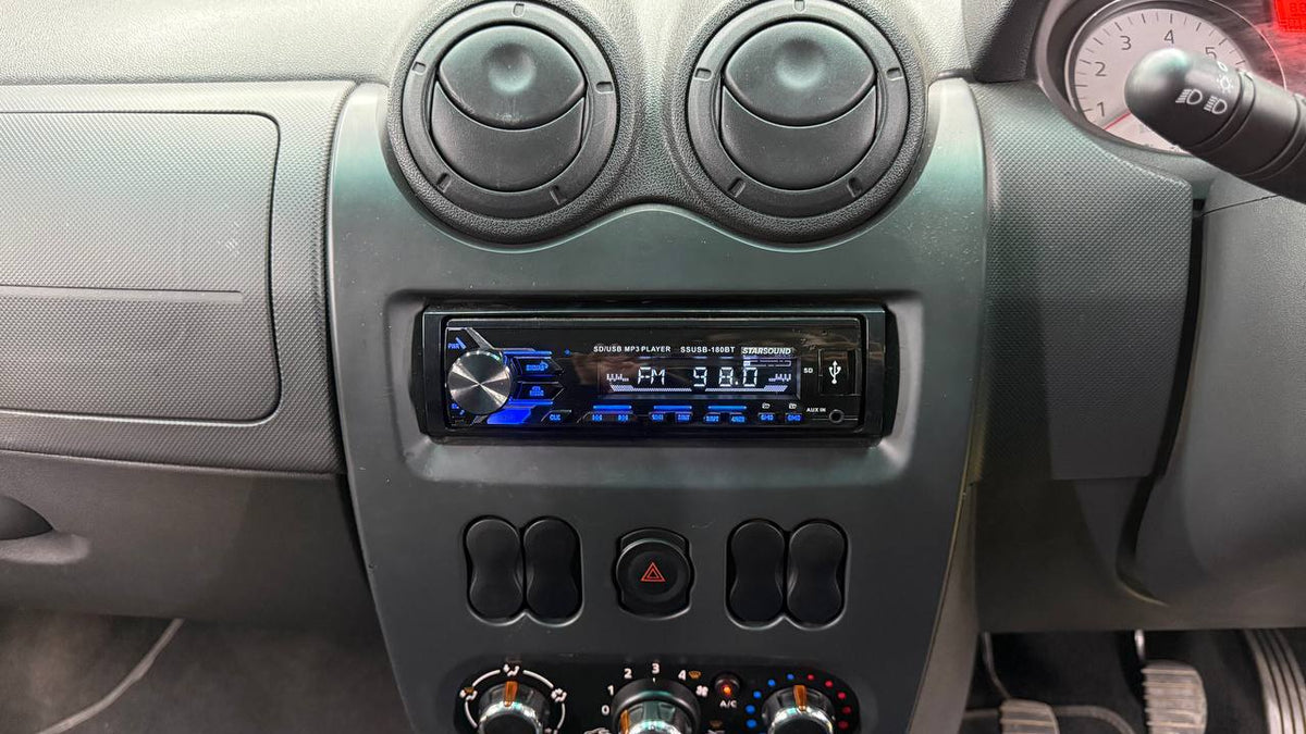 Nissan - NP200 - 1.6i (Aircon) Safety Pack