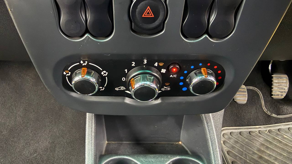 Nissan - NP200 - 1.6i (Aircon) Safety Pack